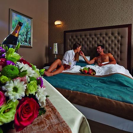 Hotel Zagreb - Health & Beauty โรกัชกา สลาทินา ภายนอก รูปภาพ