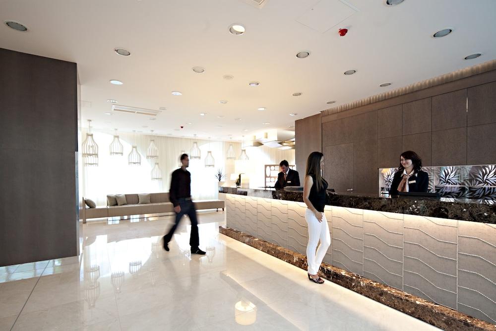 Hotel Zagreb - Health & Beauty โรกัชกา สลาทินา ภายนอก รูปภาพ
