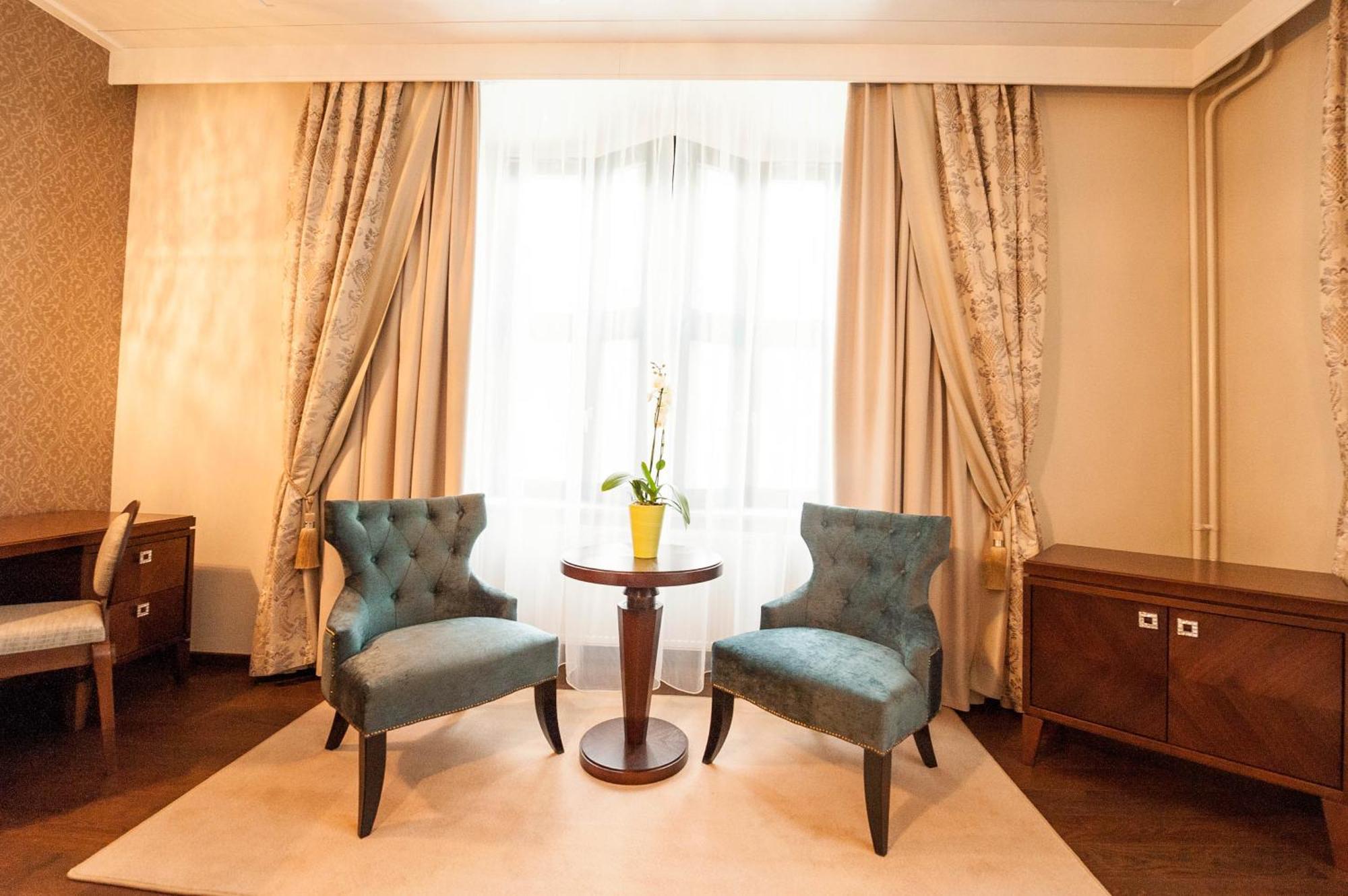Hotel Zagreb - Health & Beauty โรกัชกา สลาทินา ภายนอก รูปภาพ
