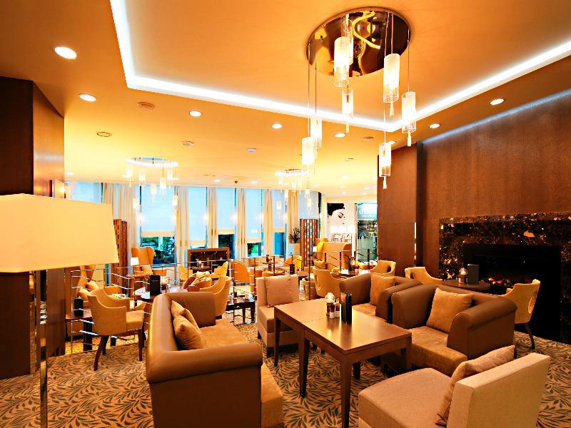 Hotel Zagreb - Health & Beauty โรกัชกา สลาทินา ภายนอก รูปภาพ