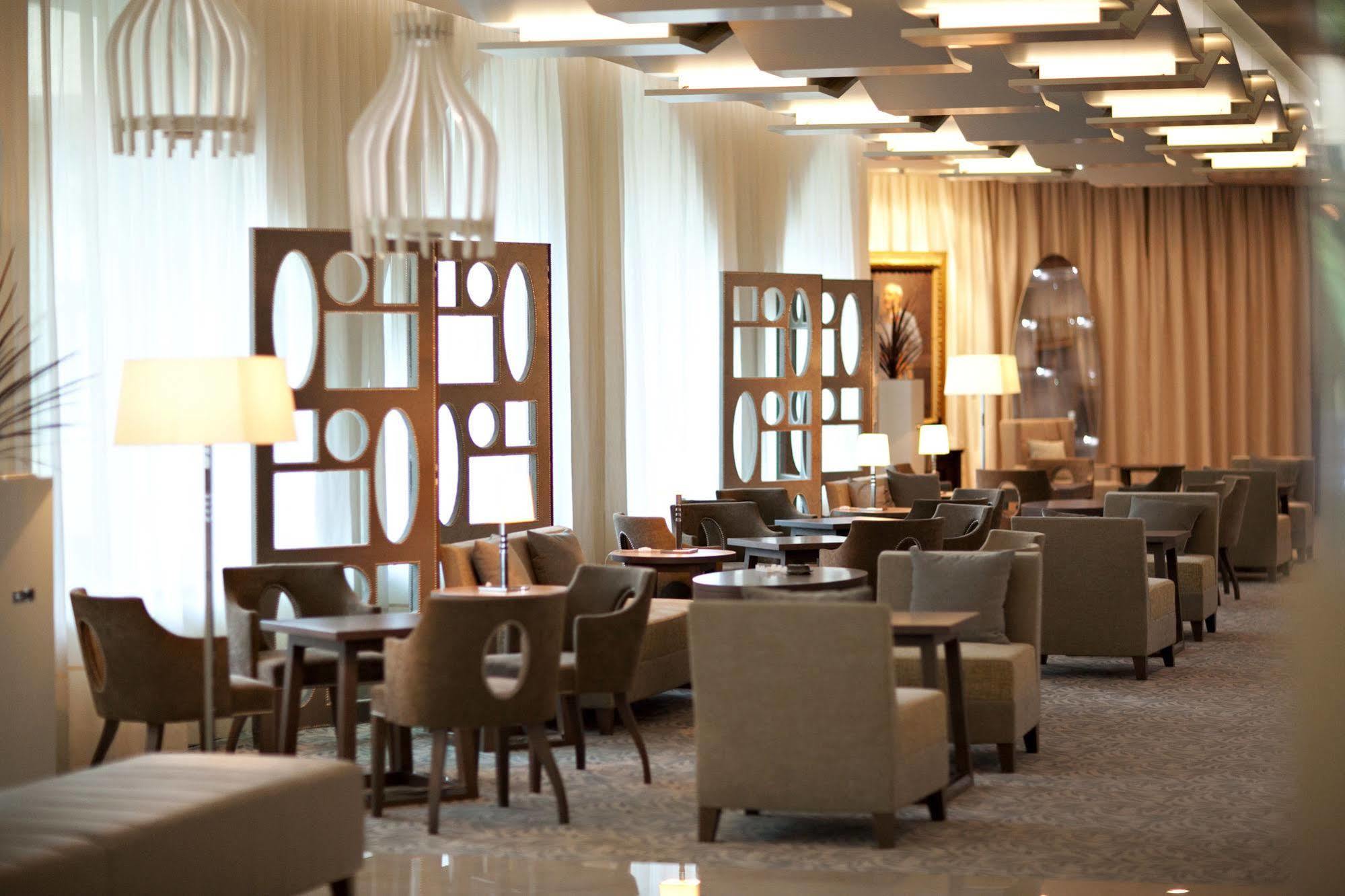 Hotel Zagreb - Health & Beauty โรกัชกา สลาทินา ภายนอก รูปภาพ